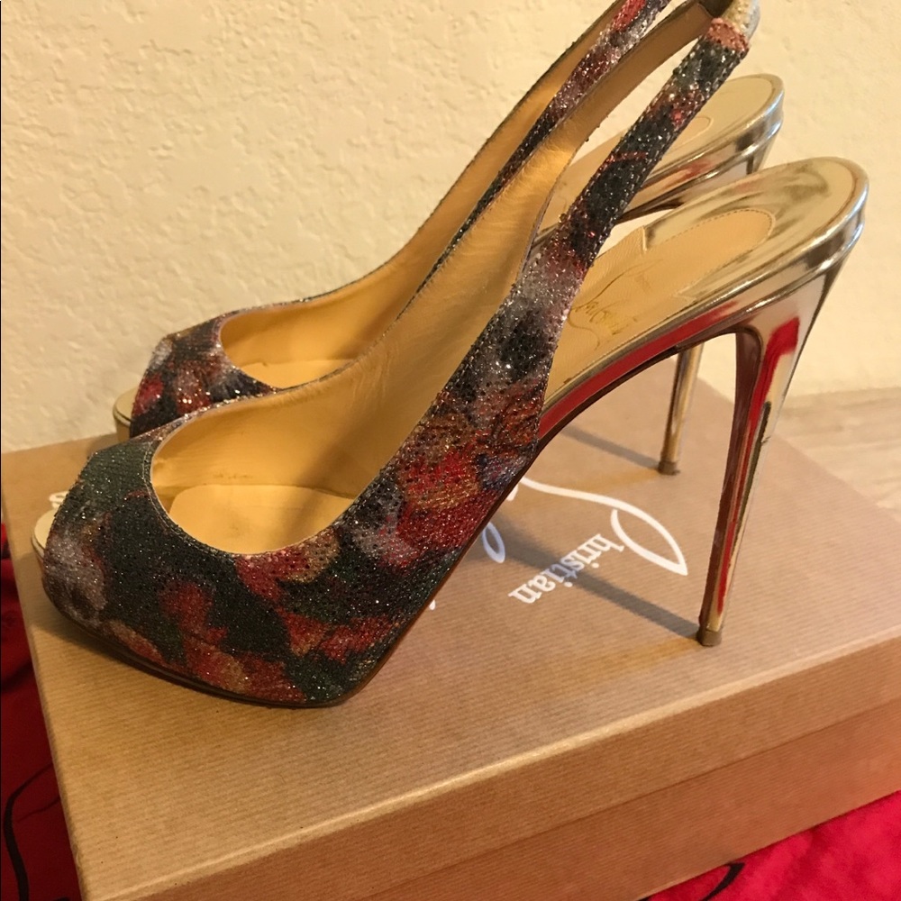 COPY - Christian Louboutin heels GORGEOUS